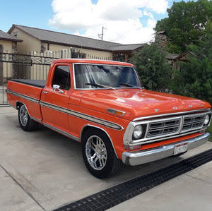 Meet your Posher, Cesar